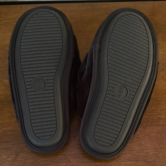 NWOT Victoria Secret Mule Slippers - Picture 4 of 4